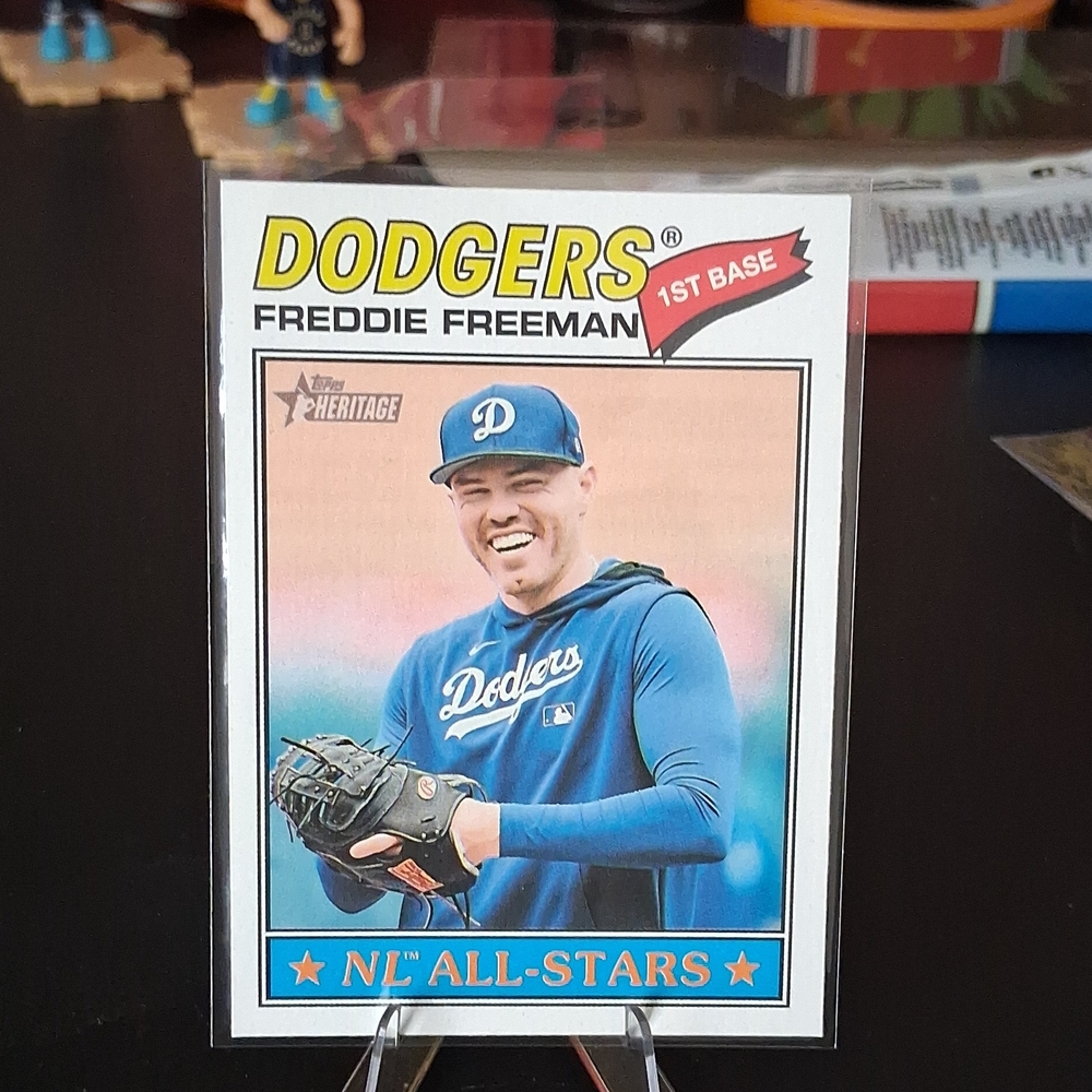 Topps HeritageFreddie Freeman baseball image variation short print